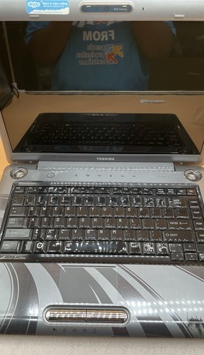 Toshiba Satellite A305-S6858 Intel Core 2 Duo T5750 nur 2 GHz Gerät - Bild 4 von 12
