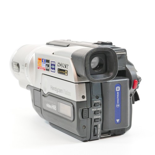 Sony CCD-TRV208E Hi8 Tape Digital Video Camera HANDYCAM Complete SET - Picture 11 of 20