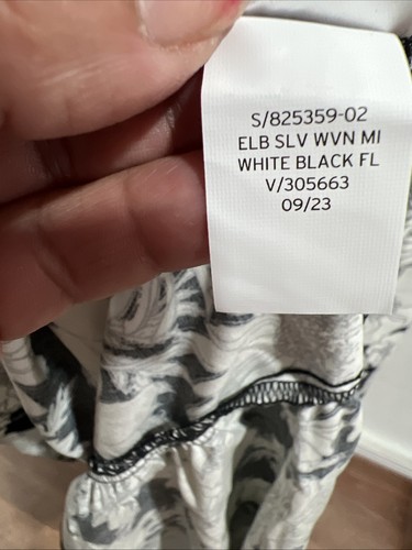 Neu mit Etikett Gap langärmliges Midikleid mit U-Ausschnitt und Blumenmuster Größe L - Bild 13 von 14