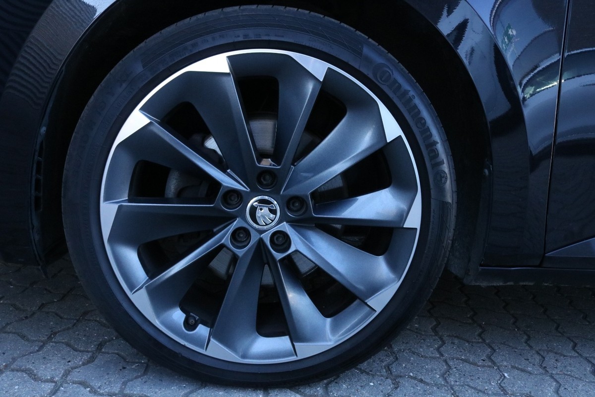 Skoda Superb 1,4 TSi 150 Active Combi