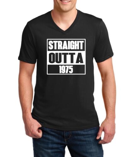 Mens V-neck Straight Outta 1975 T-Shirt - Vintage 50th Birthday Shirt for Men - Picture 3 of 3