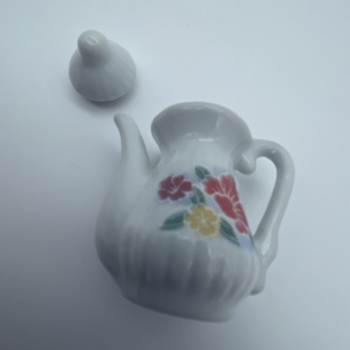 Doll Tea Set Tiny Teapot Creamer Sugar 2 Lids Pink Flowers White Adorable Set - Picture 9 of 9