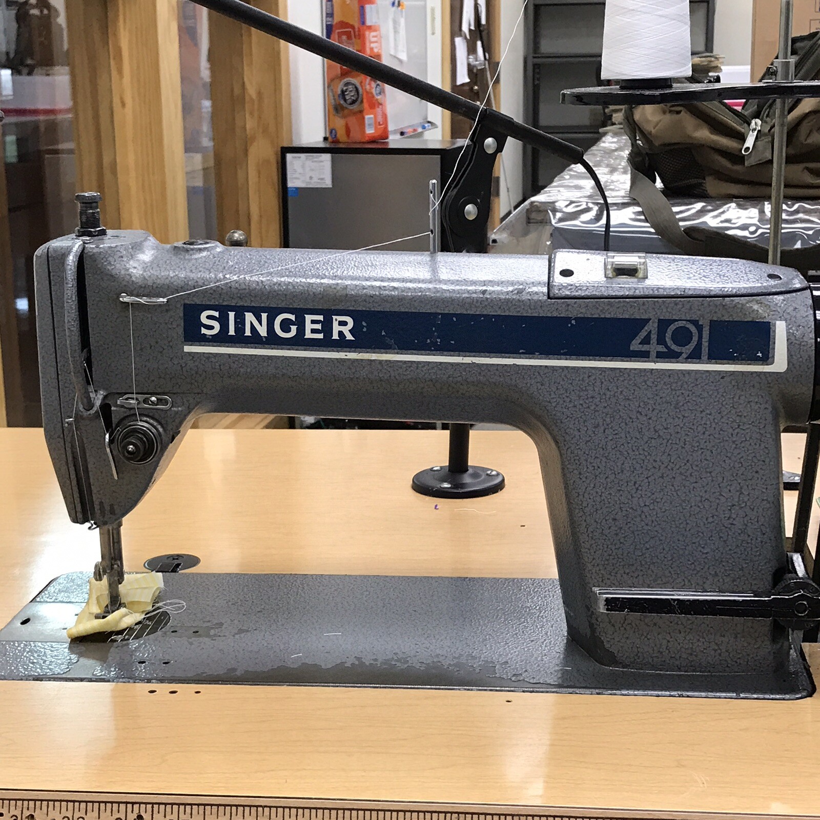 Singer Industrial Sewing Machine New Motor W/ Wall Plug. Leather, Quilts s l1600 - Singer Industrial Sewing Machine New Motor W/ Wall Plug. Leather, Quilts