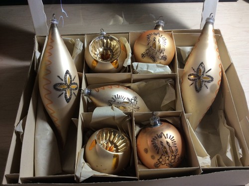 Delta Ornamente 7er Set Goldton Western Germany Weihnachtskugeln Tränen - Bild 1 von 5