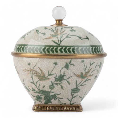 VERDANT FLIGHT BIRD MOTIF GREEN PORCELAIN BRONZE ORMOLU BOX WITH CRYSTAL FINIAL - Picture 2 of 6