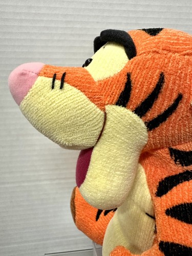 Fisher Price Love To Hug Tigger 11” Talking Plush 2000 Batteries Included - Picture 5 of 14