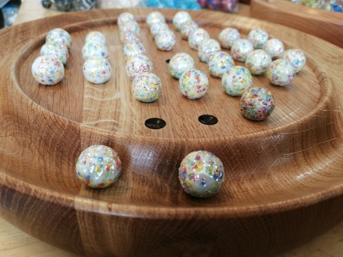English Oak Hard Wood SOLITAIRE Game + Choice of Marbles - Picture 11 of 25