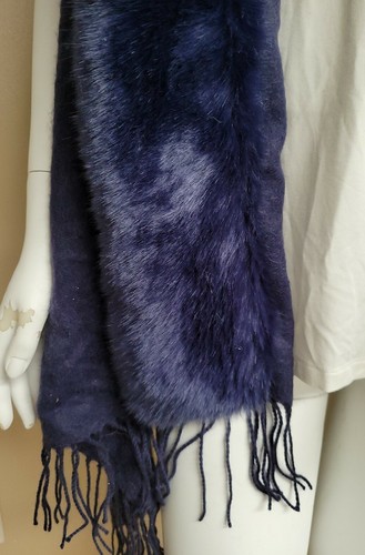 NWT Echo design navy faux fur Shawl r118 - Picture 5 of 8