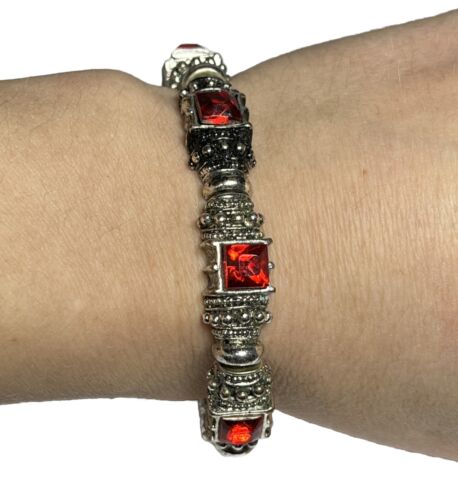Y2K Victorian Gothic Revival Silvertone Red Rhinestone Stretch Bracelet OO43 - Picture 1 of 7