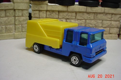 Corgi Juniors Refuse Garbage Truck Blue Yellow Gt Britain 1/64 j122 - Picture 3 of 6