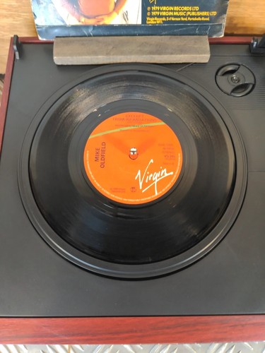 MIKE OLDFIELD - Guilty / Excerpt From Incantations - VG+ 1979 7" Vinyl Single - Picture 10 of 13