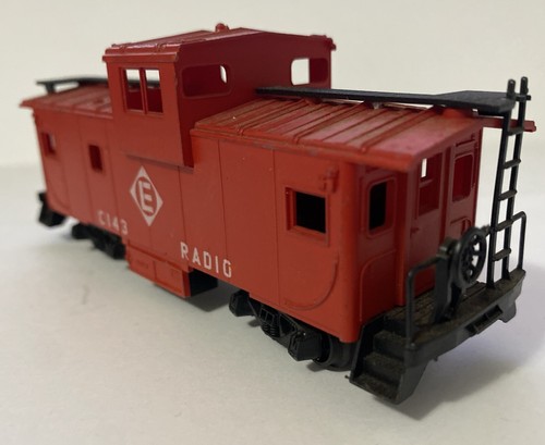 Roco HO Scale Caboose E Radio #C143 - Picture 4 of 6