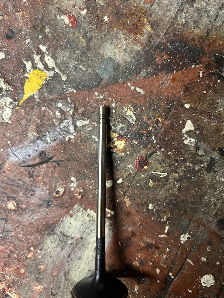 Válvula de escape motor BMW B58 M140i M240i M340i 7581677 original Foto 3 de 3