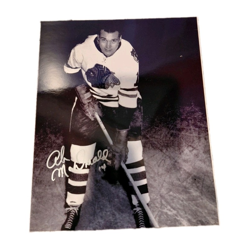 Ab McDonald Signed - Autographed Chicago Blackhawks 8x10 inch Photo