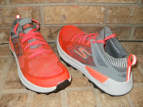 Nuevo Zapato Skechers Go Run Max Trail 5 Ultra 10.5 M/55207 CCOR Gris-Naranja/Precio de venta sugerido por el fabricante $70 - Imagen 3 de 5
