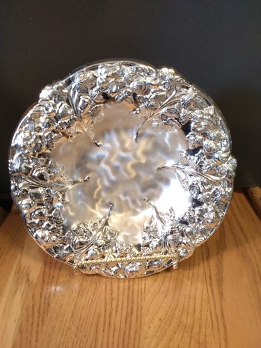 Vintage WMF SILVERPLATE FLORAL LEAF HIGH REPOUSSE' 11.25" TARNISH RESISTANT EUC - Picture 7 of 7