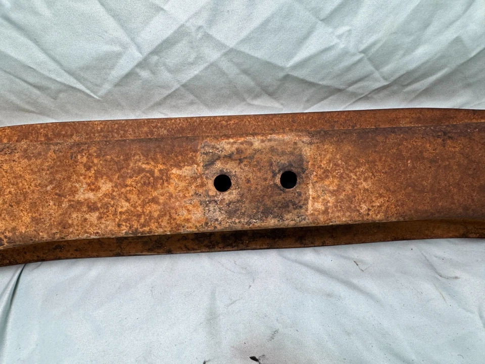 Soporte travesaño transmisión manual Datsun 620 72-73 temprano 4 velocidades Foto 3 de 4