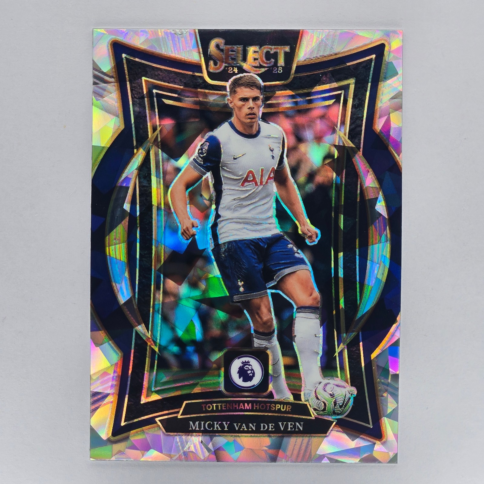2024-25 Select Premier League Micky van de Ven #9 Cracked Ice Prizm Tottenham