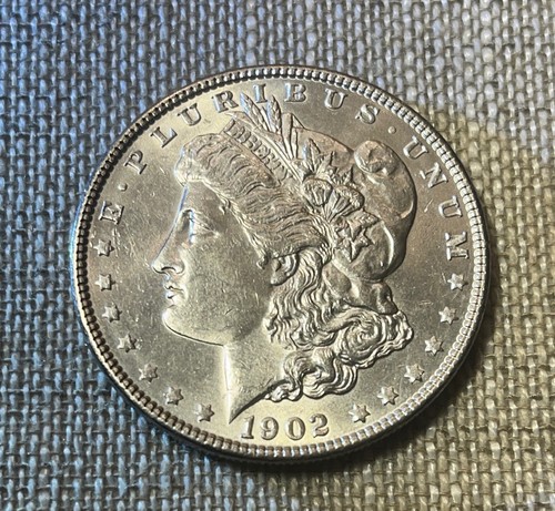 1902 P Morgan Silber Dollar Stempelglanz MS Clear Fields starke Brustfedern