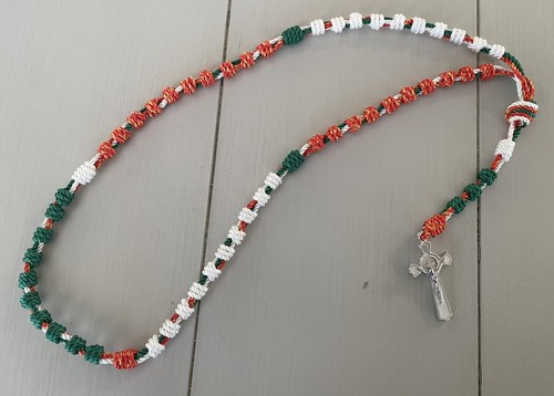 Irish Handmade TRIPLE Strand Knotted Rosary IRELAND FLAG PATTERN**Choose One*** - Picture 3 of 4