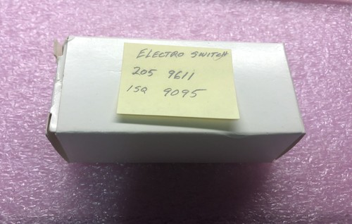 Rotary Switch, Electroswitch Series 205  #205 9611. 9 Pole 2 position with knob. - Picture 5 of 5