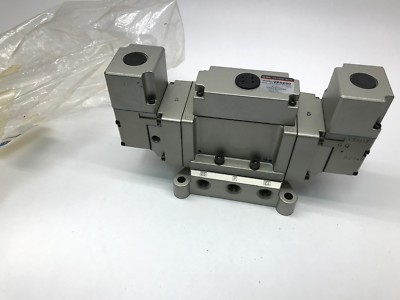 SMC VP4250-035T Valve Dual Solenoid 24 VDC, No Box