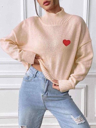 Cozy heart turtleneck sweater - Picture 20 of 28