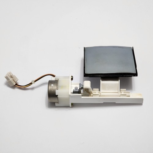 Conjunto de motor y soporte de puerta de hielo genuino W10546285 para bañera de hidromasaje con casquillo de puerta