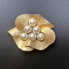 Flower Gold Tone Metal 2.25" Y2K Vintage Brooch Pin Cluster Faux Pearl Leaves