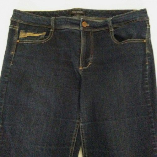 Hermosos pantalones de mezclilla para mujer White House Black Market Blanc con pierna corta talla 14R - Imagen 2 de 6
