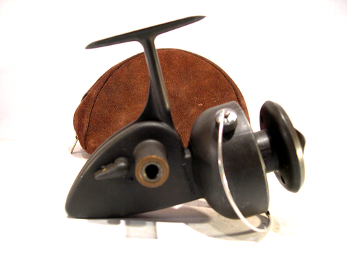 ORVIS 101 A SPINNING REEL WITH LEATHER POUCH - NO HANDLE - Picture 2 of 7