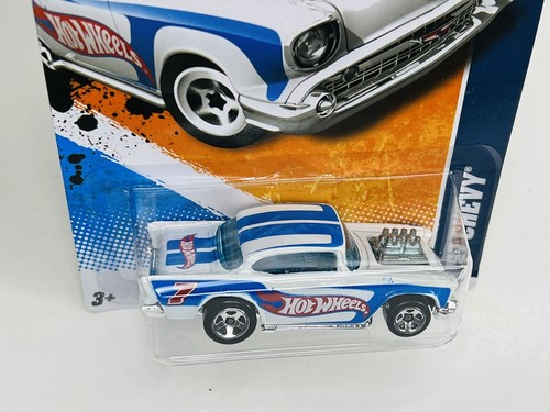 '57 Chevy Hot Wheels White Blue Red Exposed Engine 2011 HW Racing 10/10 #160/244 - Picture 4 of 6