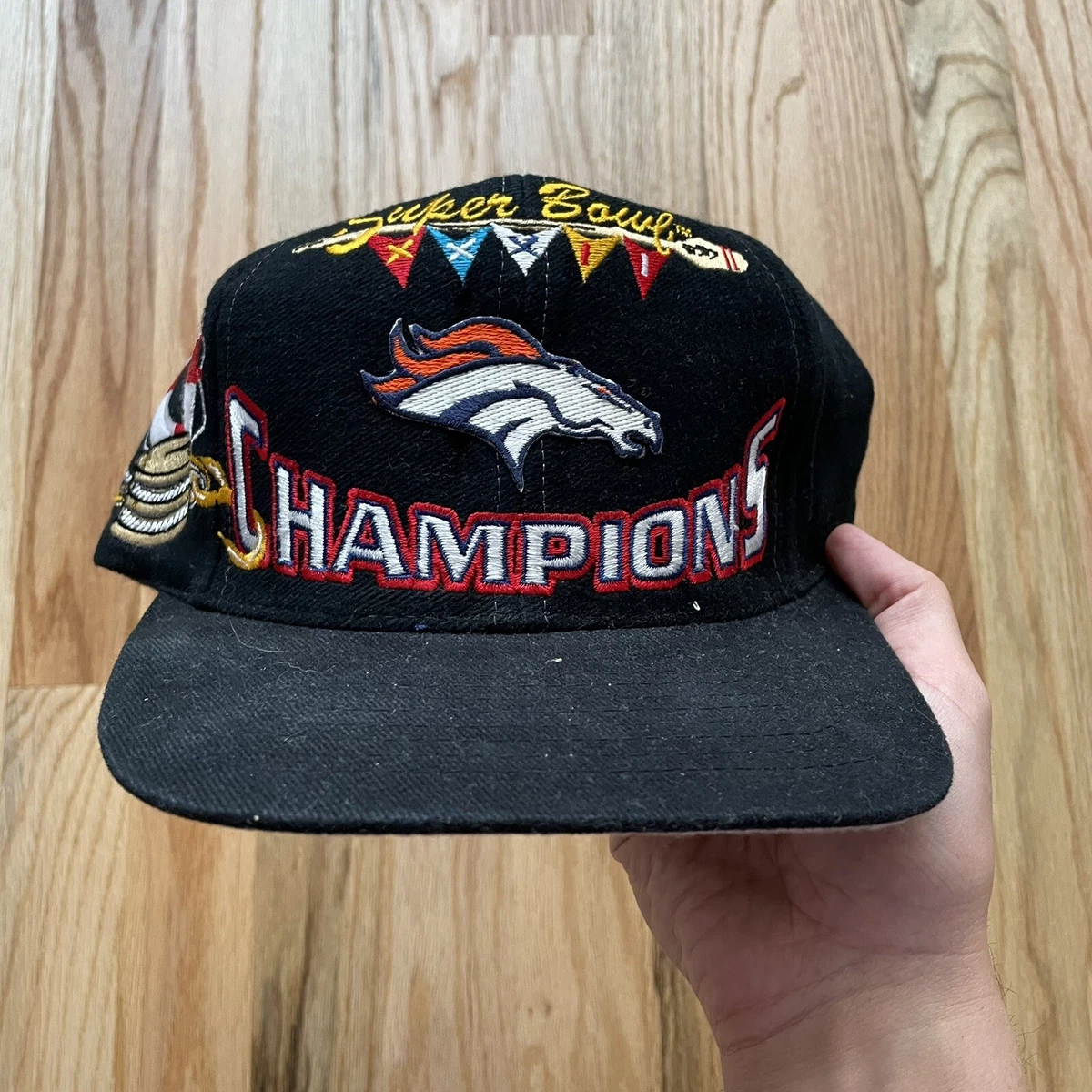 Vintage Logo Athletic Denver Broncos Super Bowl XXXII Champions Snapback  Hat Cap