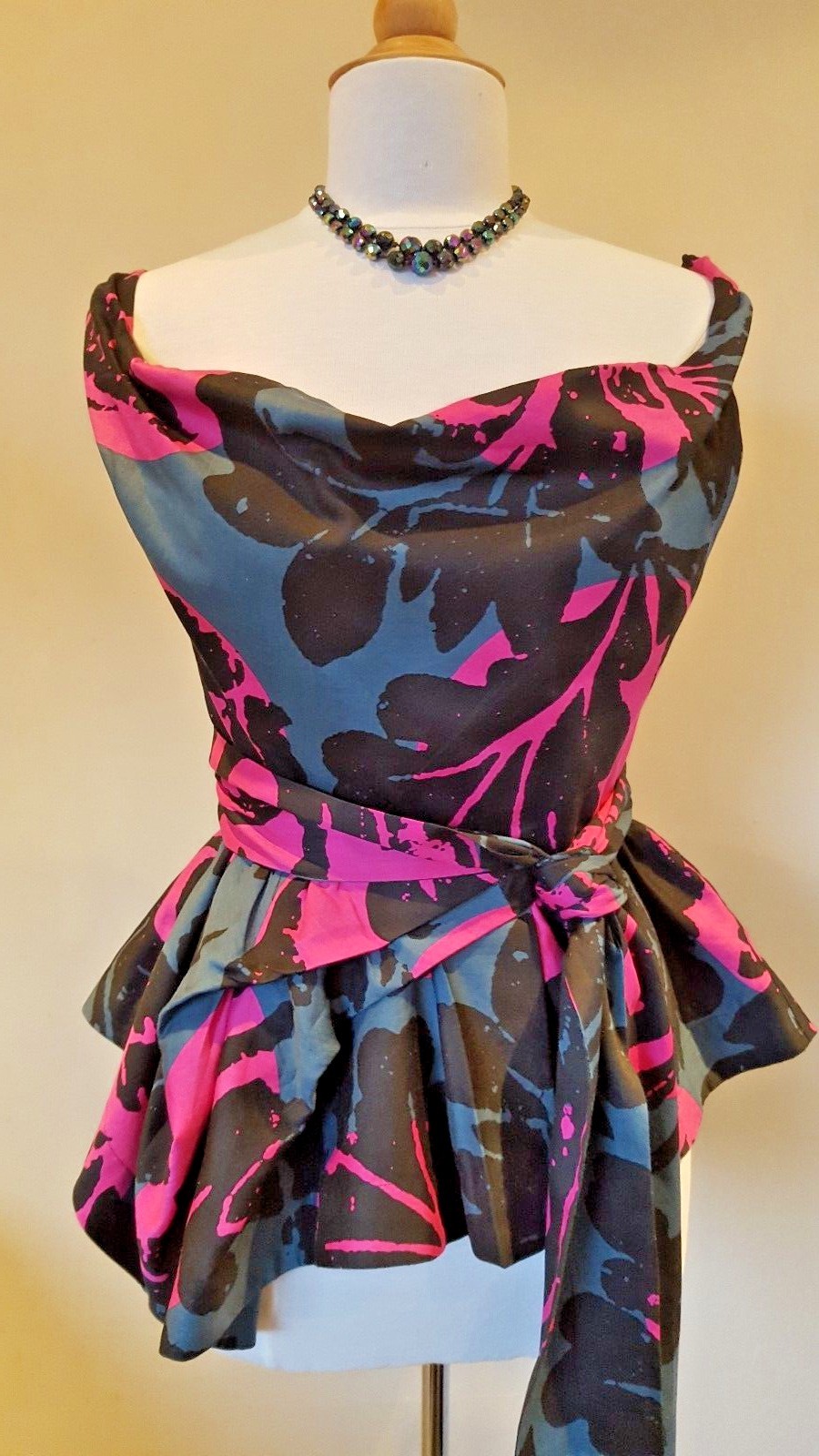 Vivienne Westwood Anglomania Floral Bardot Estilo azulsa con lazo 40 Reino Unido 10-12 Vivienne Westwood Anglomania Floral Bardot Estilo azulsa con lazo 40 Reino Unido 10-12 se descuenta