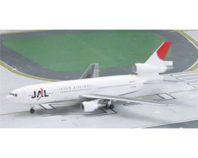 AeroClassics　飛行機模型　1/400 Amazon.co.jp: AeroClassics 1/400 完成品 Japan Airlines For