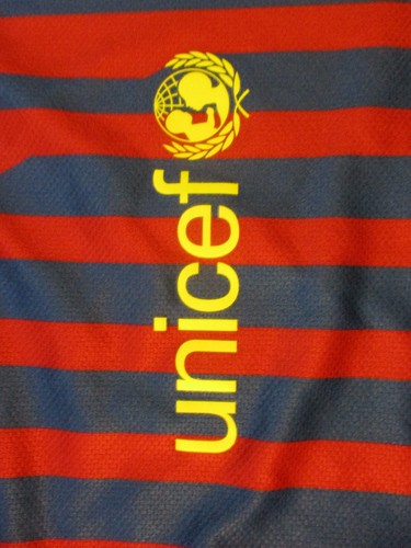 FC BARCELONA FOOTBALL CLUB SEWN NIKE BRAND SOCCER JERSEY YOUTH MED MESSI - Picture 19 of 20