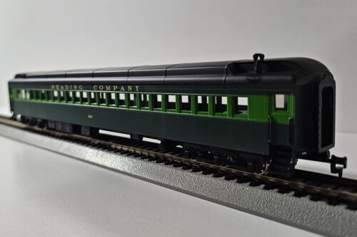 IHC HO Scale #49571 Reading Company Heavyweight Coach Car #1526๐ฅ๐ฅ๐ฅ๐ฅ - Picture 3 of 9