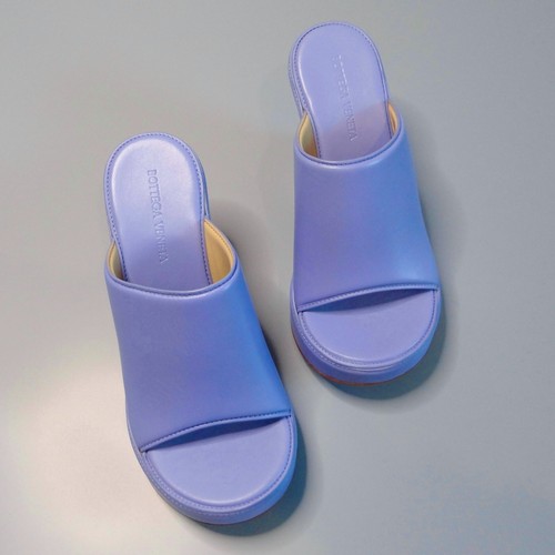 Nuovi sandali estivi BOTTEGA VENETA in pelle punta aperta viola mules - 36,5 - 750€ - Foto 3 di 15
