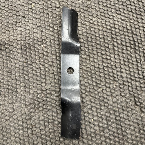 16-1/2" OEM Kubota K5576-3435, K5576-34350 Mower Blades 48" Cut - Picture 3 of 3