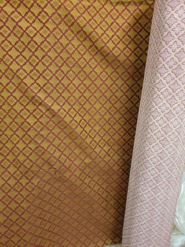 Polster Jacquard Stoff Farbe Burgunder Gold Mix Farbton 56 Zoll breit 140 cm - Bild 5 von 5