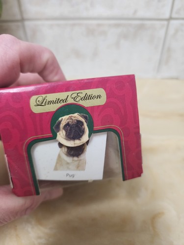 Neu im Karton Mops Hund Weihnachtsschmuck ACA Limited Edition Sammlerserie - Bild 2 von 5