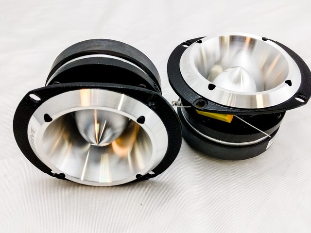 Massive Audio T35 3.8in 30W RMS 4Ohm Pro Audio Aluminum Super Bullet Tweeter