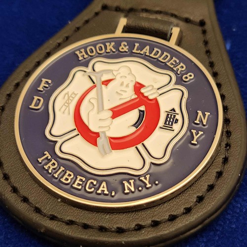 NY Firefighter Hook & Ladder 8 Ghostbusters Tribeca Leder Schlüsselanhänger - Bild 5 von 9