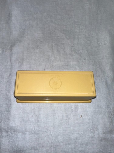 Vintage Tupperware Butter Dish Harvest Gold Top #637 Almond Base # 636 - Picture 2 of 3