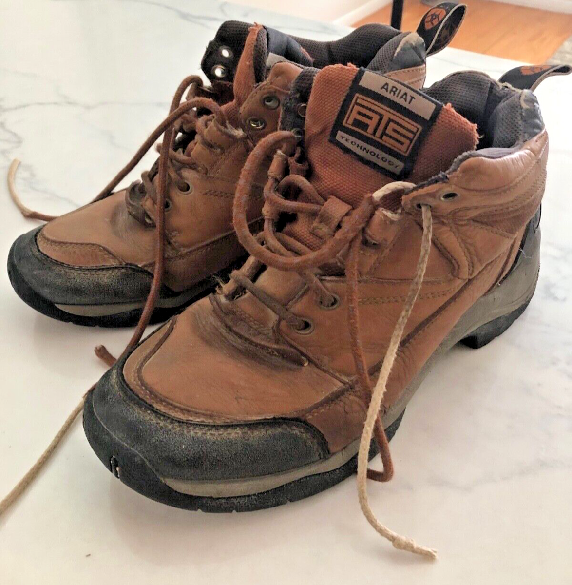 Ariat Women display picture 2