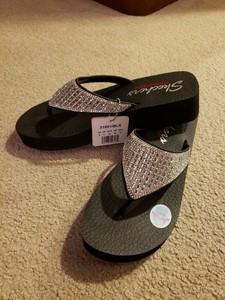 skechers cali yoga foam