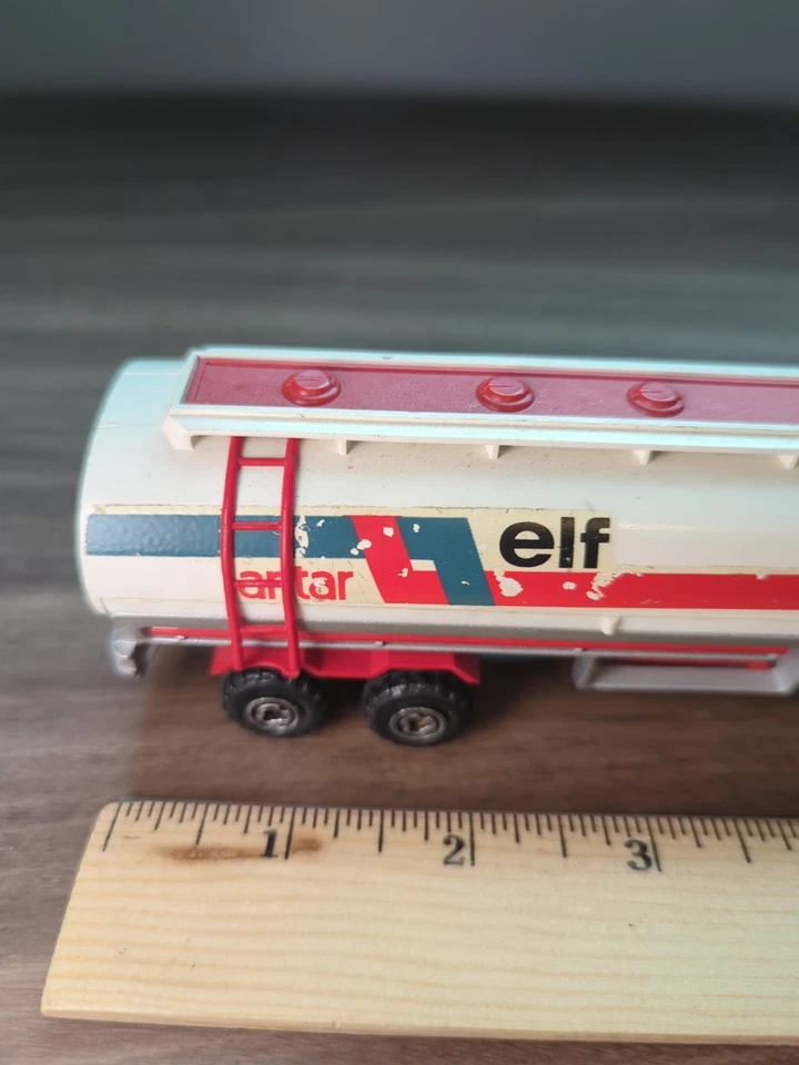 Majorette n° 3040, camion Scania citerne elf antar, 1/60e - Image 3 of 4