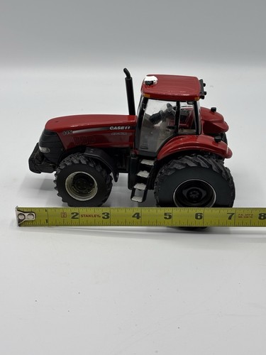 ERTL Case IH Magnum 335 Tractor - Picture 6 of 7