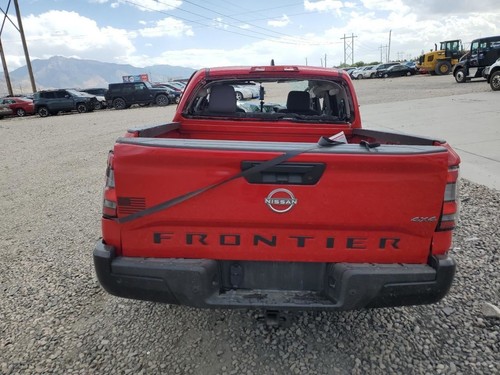 FRONTIER 2022 Front Door Trim Panel 1302065 - Picture 7 of 12