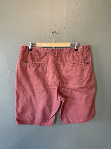Volcom Mens Red Chino Shorts Size 38 - Picture 2 of 3